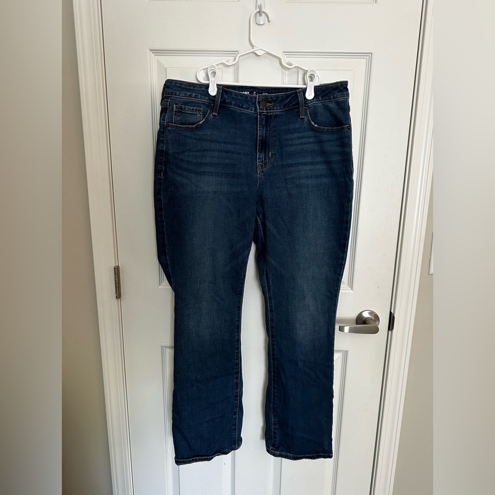 Old Navy Mid Rise Kicker Boot Cut 14 Short Jean